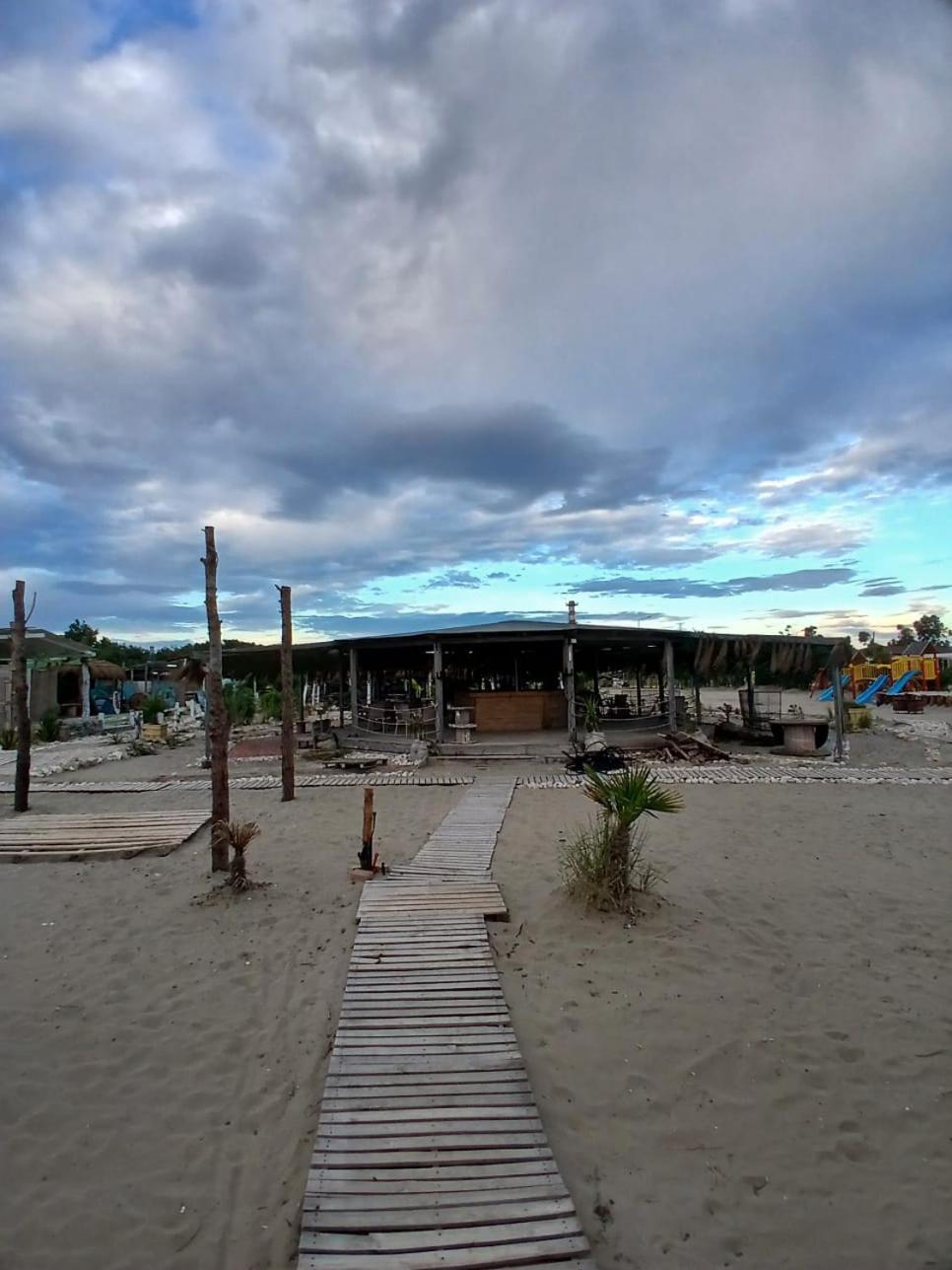 Zulu Beach Tenda Vlore Bagian luar foto